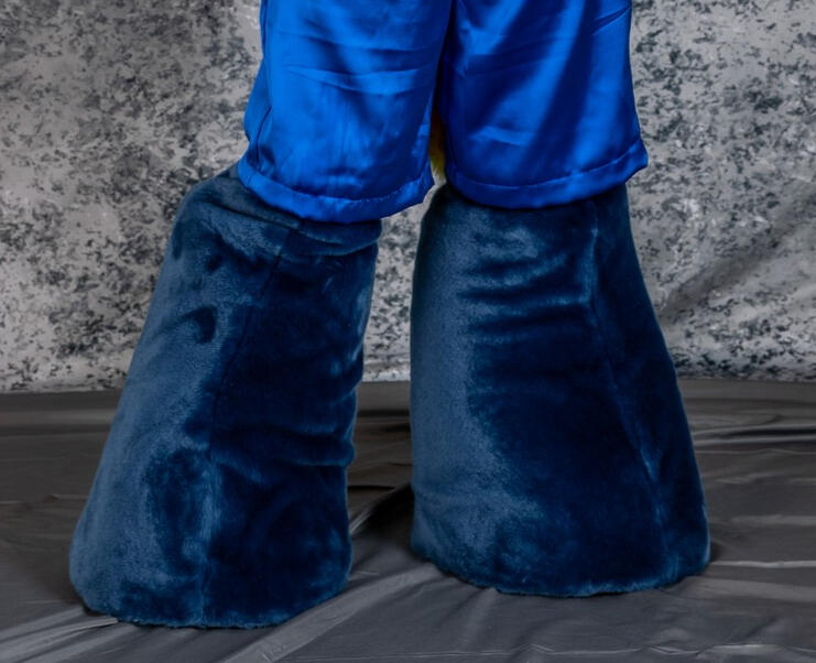 Feet - $150+